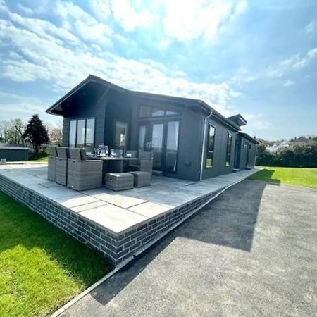 *Luxury Holiday Home With Hot Tub Close To Beach* Penally 외부 사진